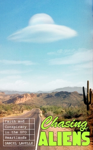 مطاردة الكائنات الفضائية: الإيمان والمؤامرة في قلب عالم الأطباق الطائرة